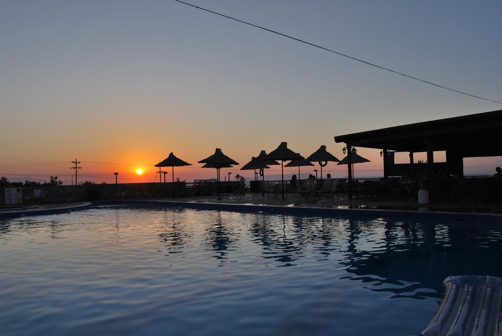 Ocean Heights View Hotel Аниссарас Экстерьер фото