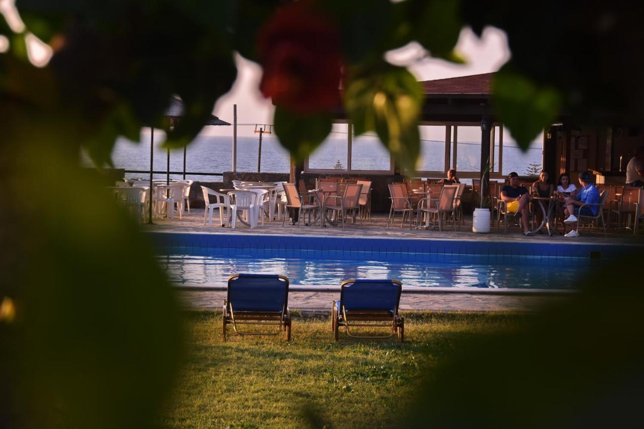 Ocean Heights View Hotel Аниссарас Экстерьер фото