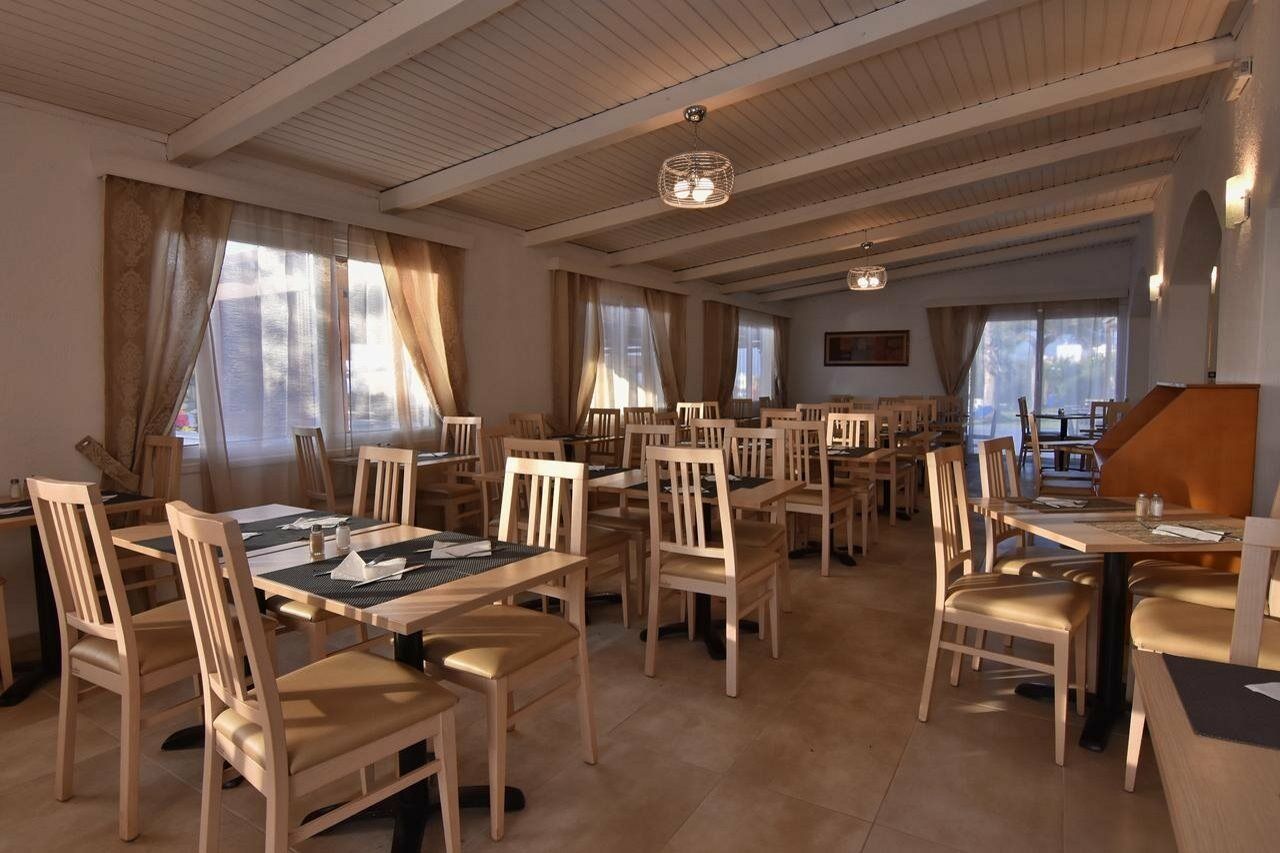 Ocean Heights View Hotel Аниссарас Экстерьер фото